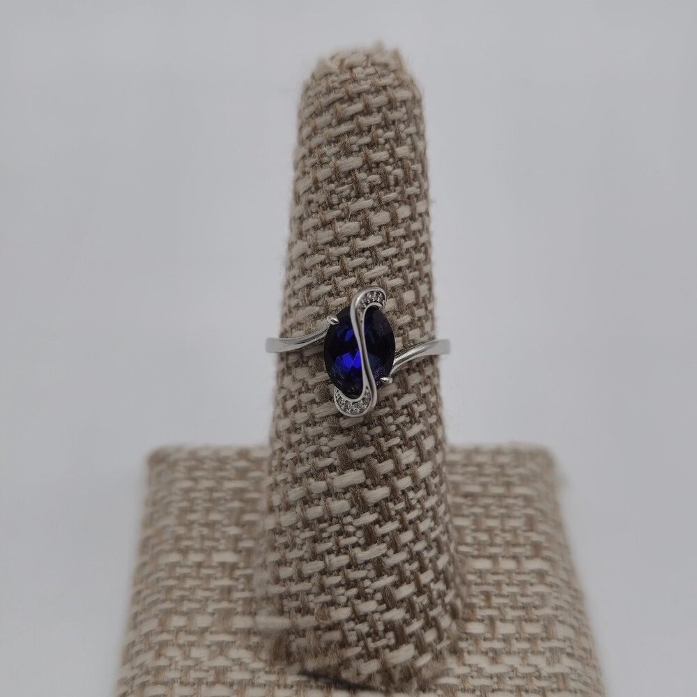 Size 7 Sterling Silver Unique Purple Blue CZ Gem Band Ring A2748